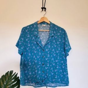Aëropostale Size L Button Up Flower Shirt